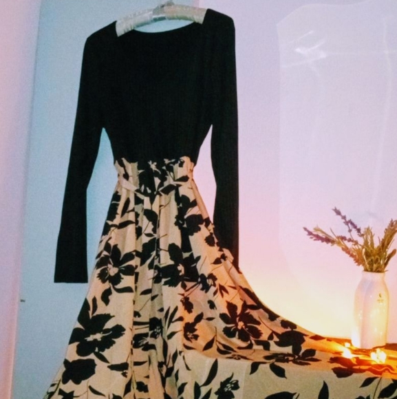 Dresses & Skirts - Exquisite Floor Length Dress